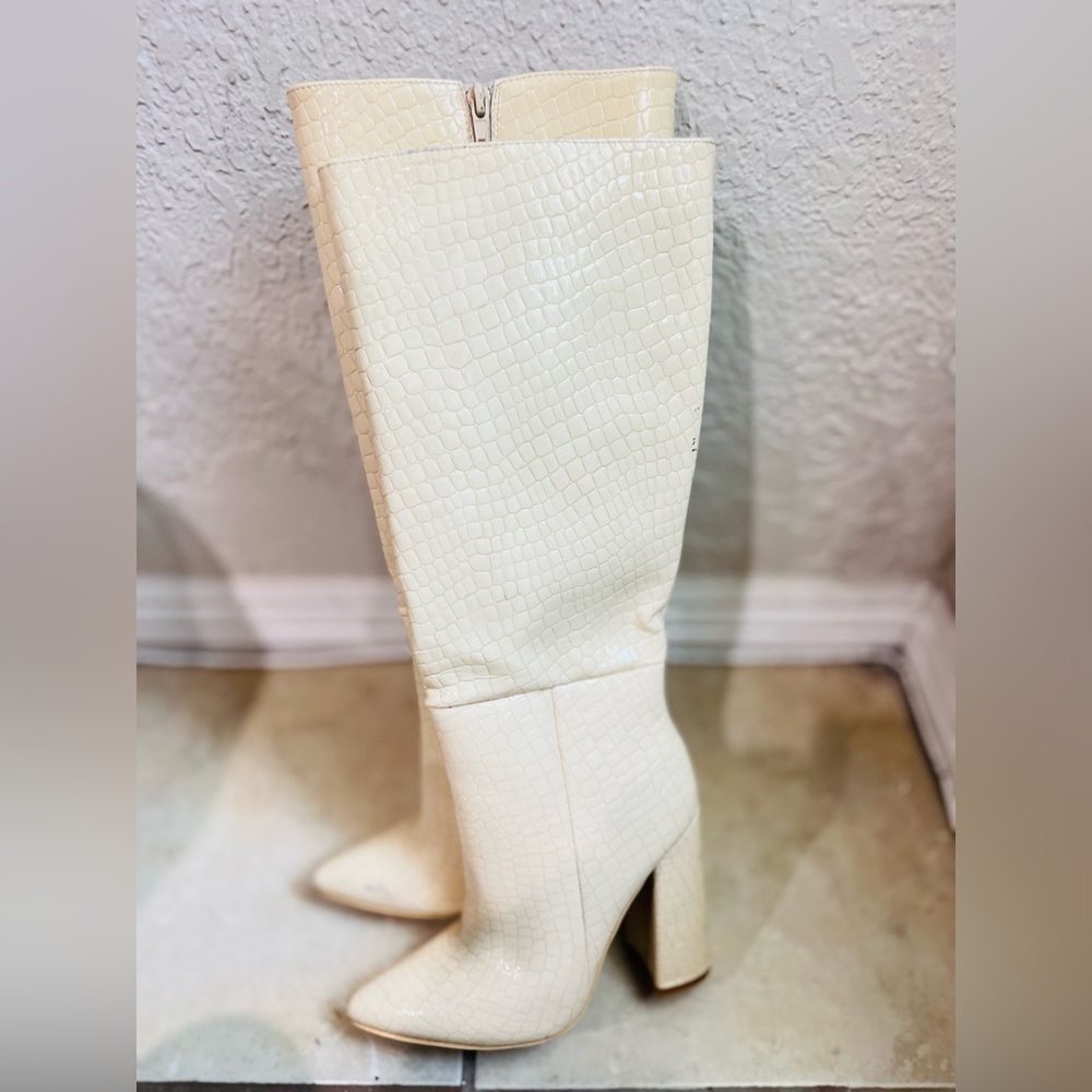 Nasty gal Faux Leather Croc Knee High Pointed Boots women’s boots size 37(6)US